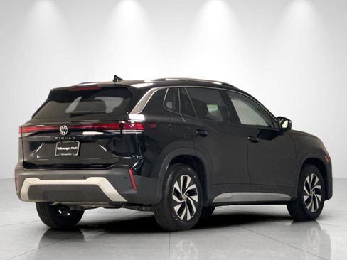 New 2026 Volkswagen Tiguan S FWD image 5