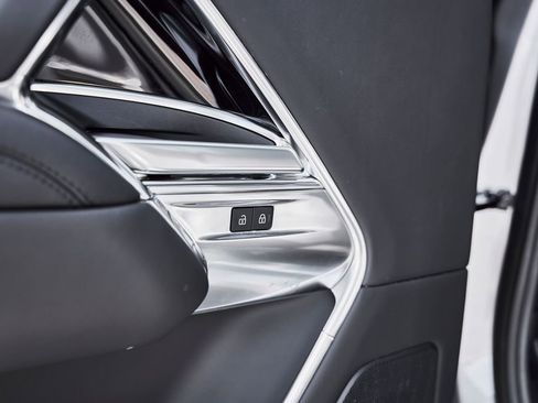 Used 2024 Land Rover Range Rover SE image 29