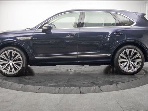 New 2025 Bentley Bentayga AWD/4WD image 6