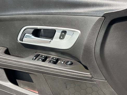 Used 2012 Chevrolet Equinox LS FWD image 13