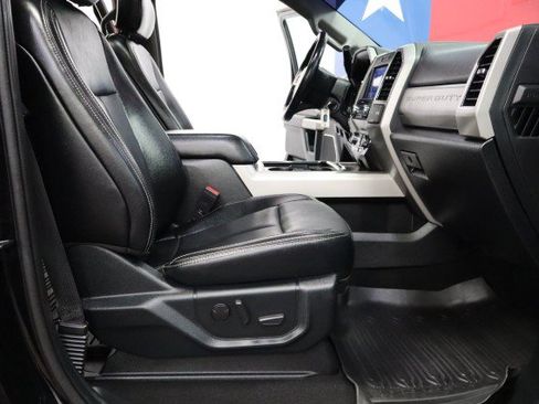 Used 2021 Ford F250 Lariat w/ Lariat Value Package AWD/4WD image 8