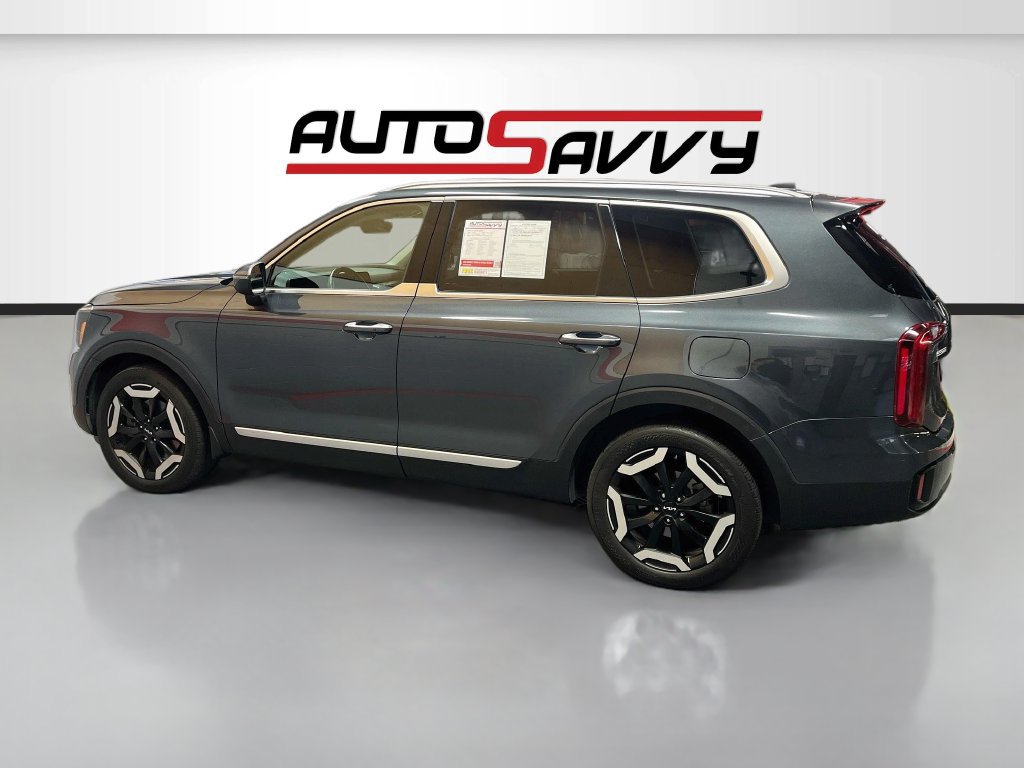 Used 2023 Kia Telluride S AWD/4WD image 4