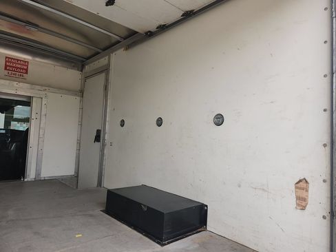Used 2022 Ford Transit 350 DRW RWD image 16
