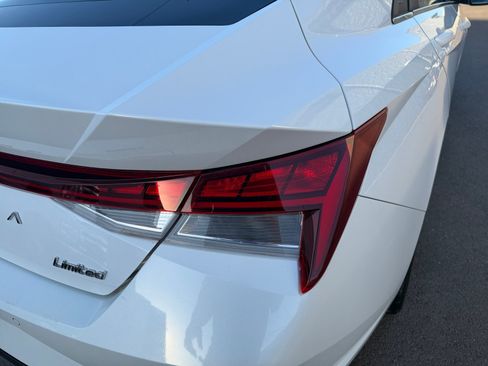 Used 2021 Hyundai Elantra Limited w/ Cargo Package FWD image 28
