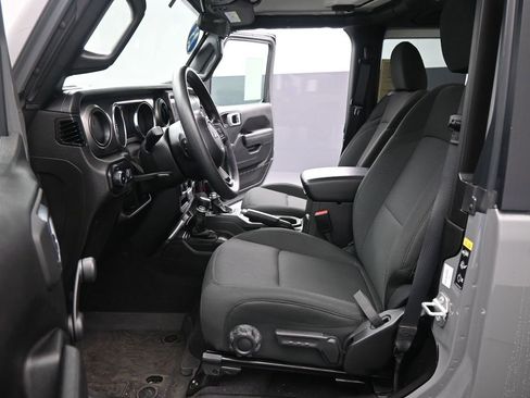 Used 2023 Jeep Wrangler Willys image 10