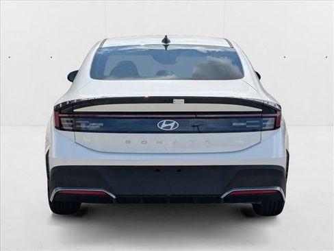 New 2025 Hyundai Sonata SE image 8