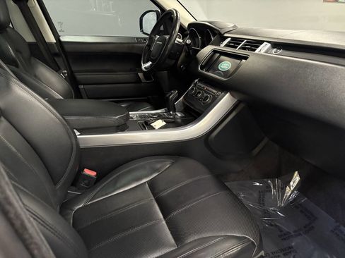 Used 2016 Land Rover Range Rover Sport SE image 26
