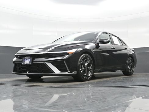 Certified 2025 Hyundai Elantra N Line image 28