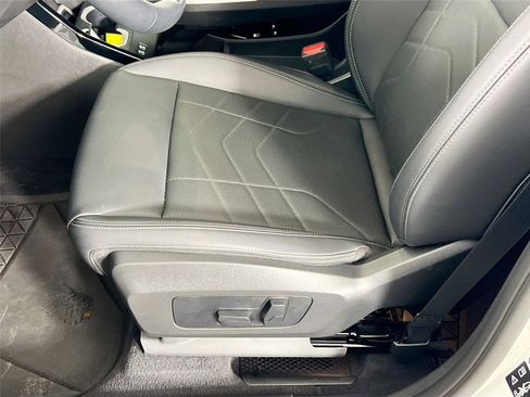 Used 2025 BMW X1 xDrive28i w/ Convenience Package image 19