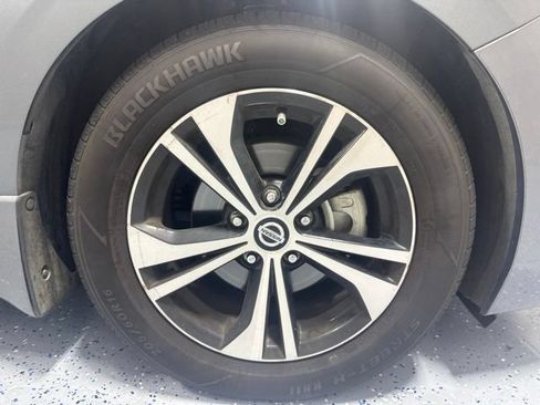 Used 2021 Nissan Sentra SV FWD image 4