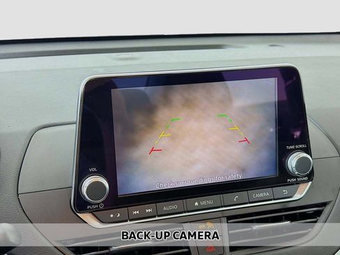 Used 2022 Nissan Altima 2.5 SV FWD image 4