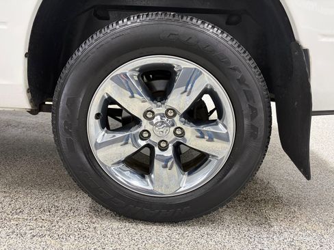 Used 2017 RAM 1500 Big Horn AWD/4WD image 9