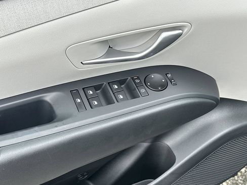 New 2025 Hyundai Tucson SEL FWD image 17