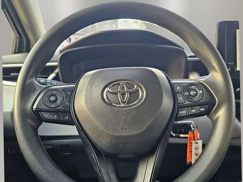 Used 2023 Toyota Corolla LE FWD image 13