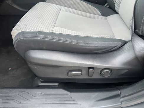 Used 2020 Subaru Outback Premium image 11