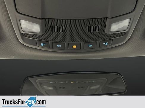 Used 2015 Ford F150 XLT image 23