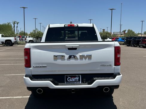Used 2025 RAM 1500 Laramie w/ Sport Appearance Package AWD/4WD image 4