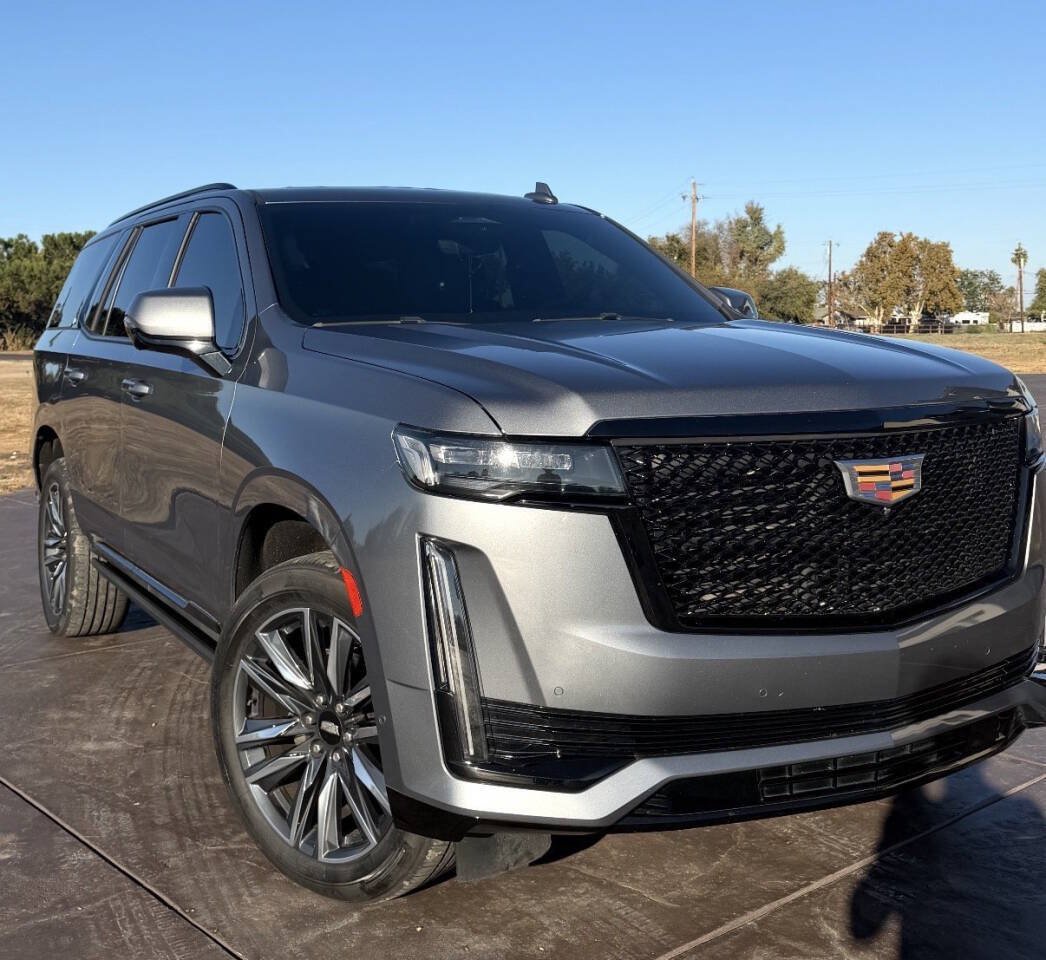 Used 2021 Cadillac Escalade Sport w/ Driver Assist Tech Package AWD/4WD image 2
