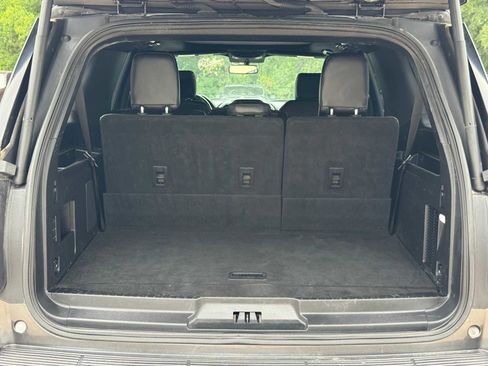 Used 2019 Ford Expedition Max Limited RWD image 6