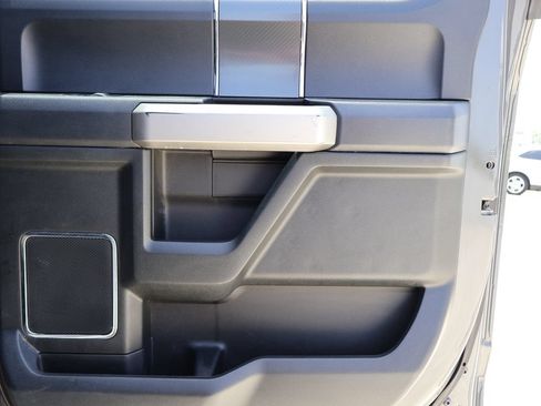 Used 2020 Ford F150 Lariat w/ Equipment Group 502A Luxury AWD/4WD image 12