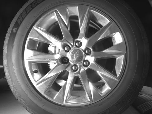 Used 2023 Chevrolet Suburban Premier image 13