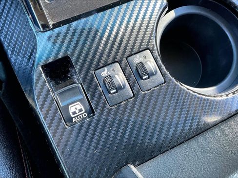 Used 2018 Toyota 4Runner TRD Off-Road image 30