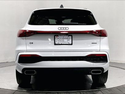 Used 2025 Audi Q5 Premium w/ Convenience Package