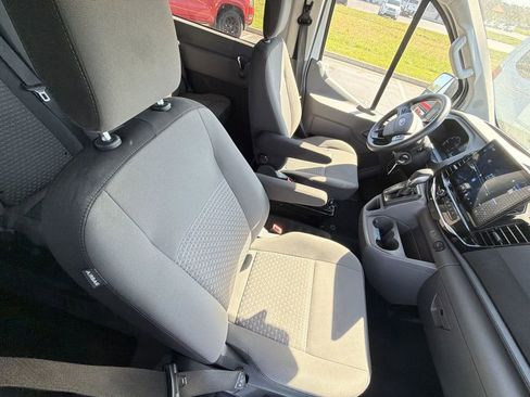 Used 2023 Ford Transit 350 XLT RWD image 25