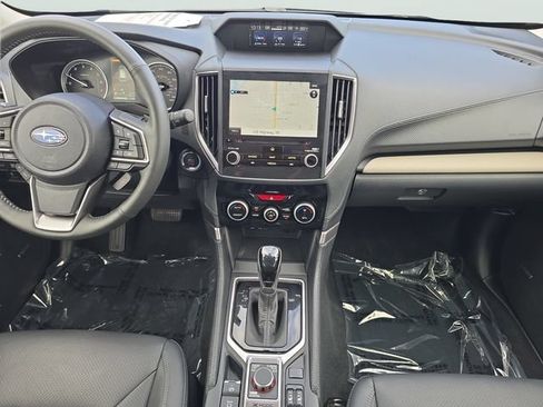 Certified 2023 Subaru Forester Limited AWD/4WD image 9