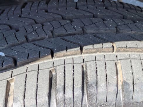 Used 2022 RAM 1500 Laramie w/ Sport Appearance Package image 9