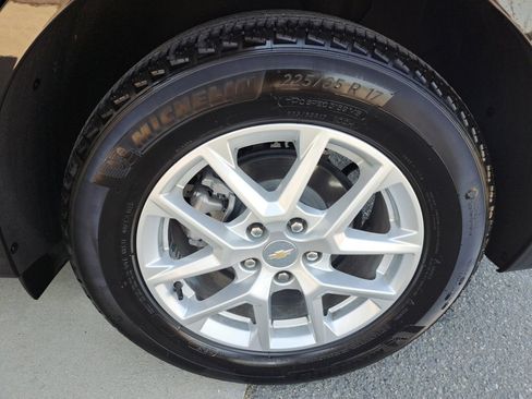 Used 2024 Chevrolet Equinox LS w/ LS Convenience Package FWD image 21