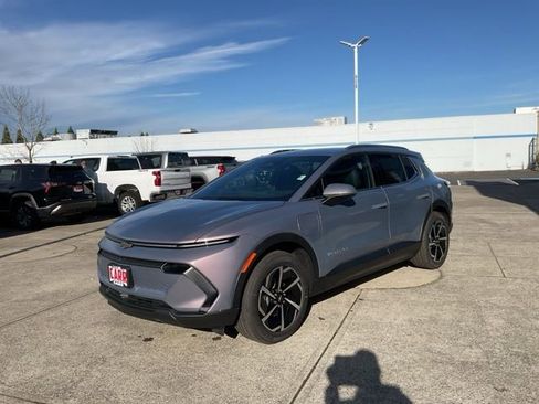 New 2026 Chevrolet Equinox EV LT image 5