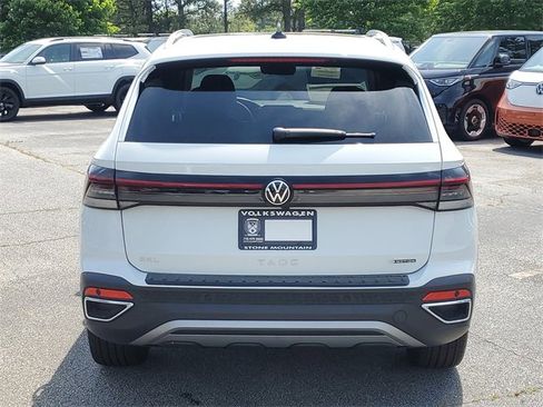 New 2025 Volkswagen Taos SEL image 5