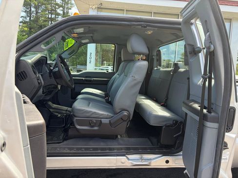 Used 2016 Ford F350 XL w/ Power Equipment Group AWD/4WD image 24