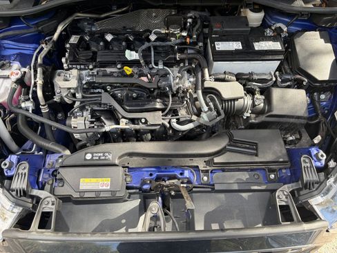 Used 2025 Toyota Corolla Cross LE image 25