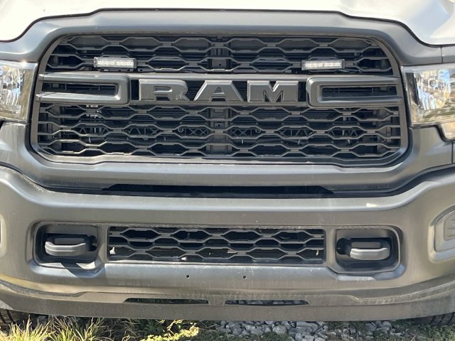 New 2024 RAM 3500 Tradesman AWD/4WD image 10