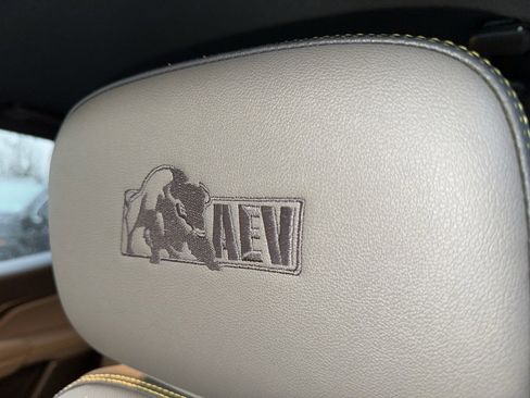 Used 2024 Chevrolet Colorado ZR2 w/ ZR2 Bison Edition image 15