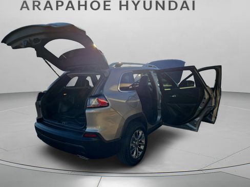 Used 2019 Jeep Cherokee Latitude Plus w/ Cold Weather Group image 7