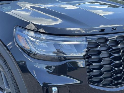 New 2026 Ford Explorer ST-Line w/ ST-Line Street Pack AWD/4WD image 8