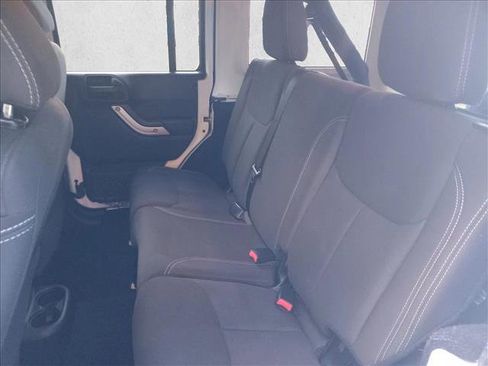 Used 2016 Jeep Wrangler Unlimited Sahara w/ Max Tow Package image 12