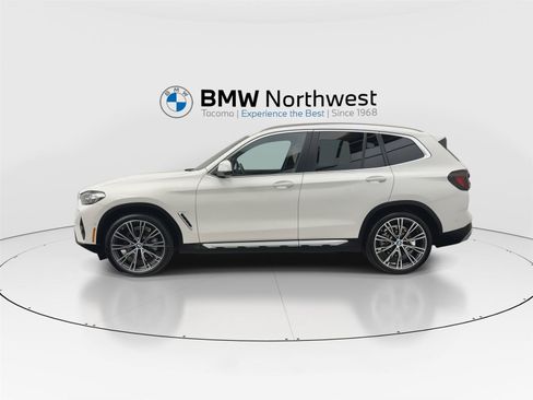 Used 2023 BMW X3 xDrive30i w/ Premium Package w/ZPA AWD/4WD image 10