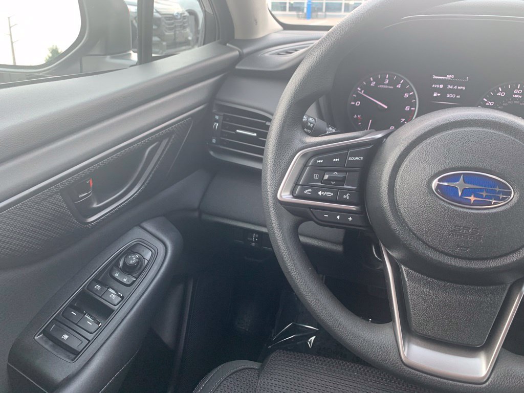 Used 2024 Subaru Outback AWD/4WD image 12
