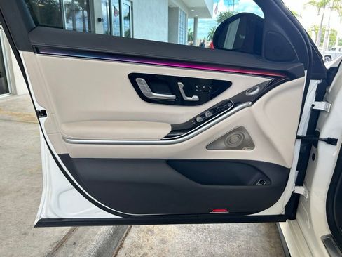 Used 2022 Mercedes-Benz S 500 4MATIC image 38