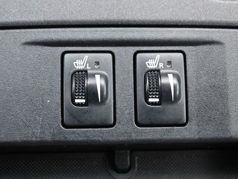 Used 2016 Toyota Camry XLE image 27