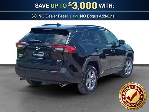 Used 2024 Toyota RAV4 XLE AWD/4WD image 7