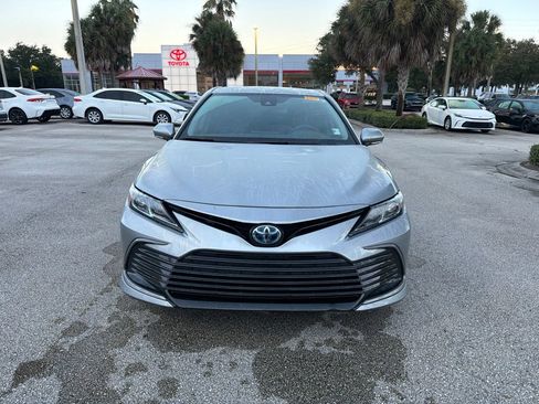 Used 2024 Toyota Camry LE FWD image 5