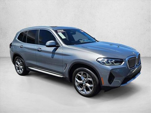 Used 2024 BMW X3 xDrive30i w/ Premium Package AWD/4WD image 3