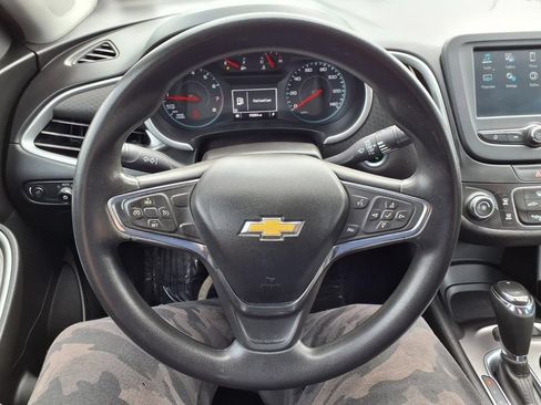 Used 2017 Chevrolet Malibu LS FWD image 20