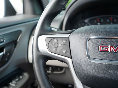 Used 2024 GMC Terrain SLT FWD image 31