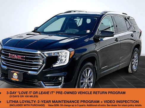 Used 2024 GMC Terrain SLT image 1